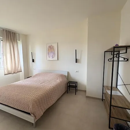 Beverara Trilocale Ristrutturato Zona Navile Apartman *