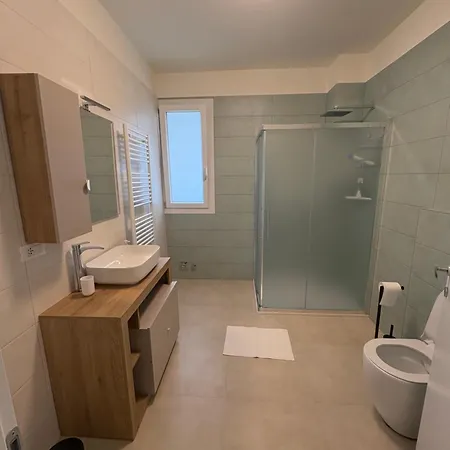 Beverara Trilocale Ristrutturato Zona Navile Bologna